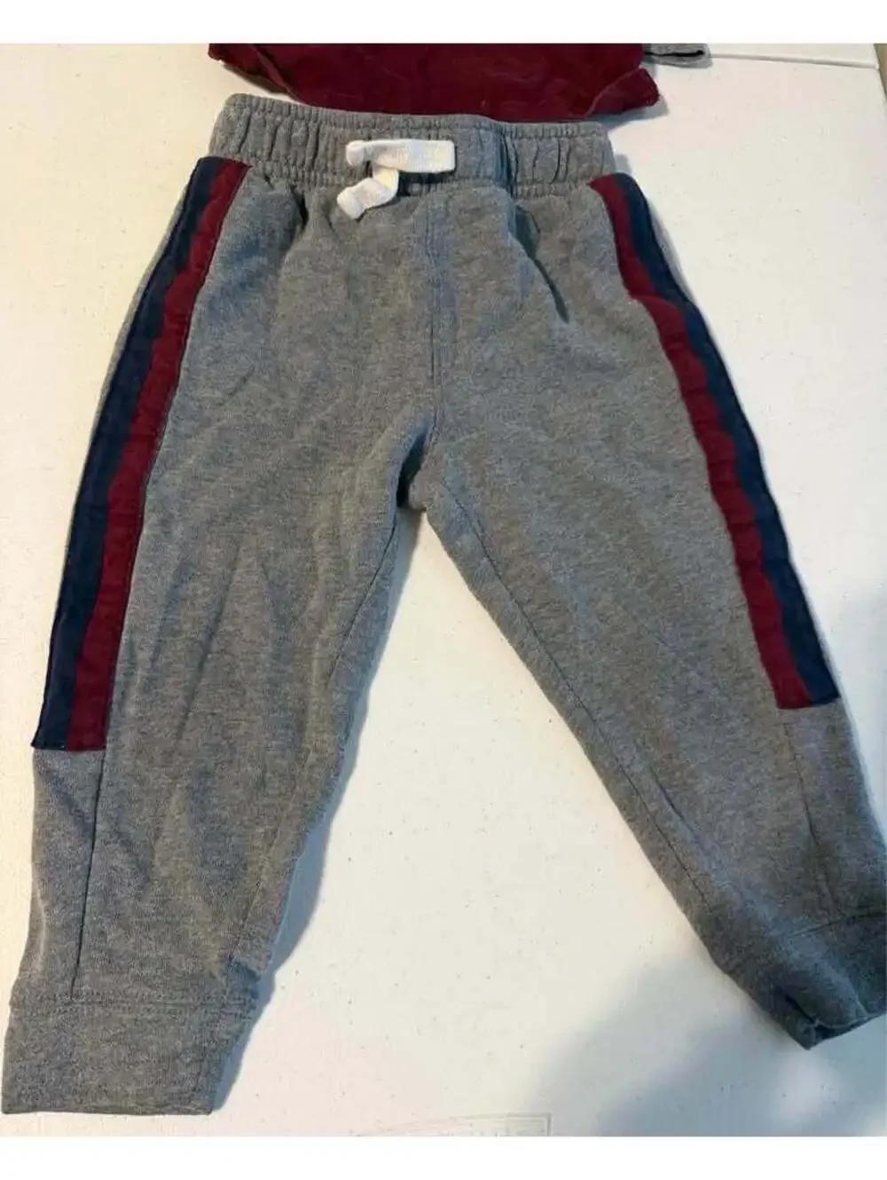 The Children's Place 2T 2-Piece Outfit Set